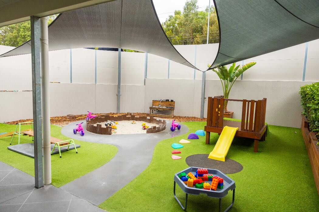 Images Happy Hearts Child Care and Kindergarten Park Ridge