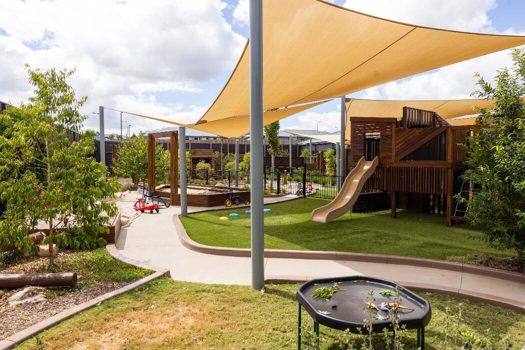 Images PEAK Childcare and Kindergarten Flagstone
