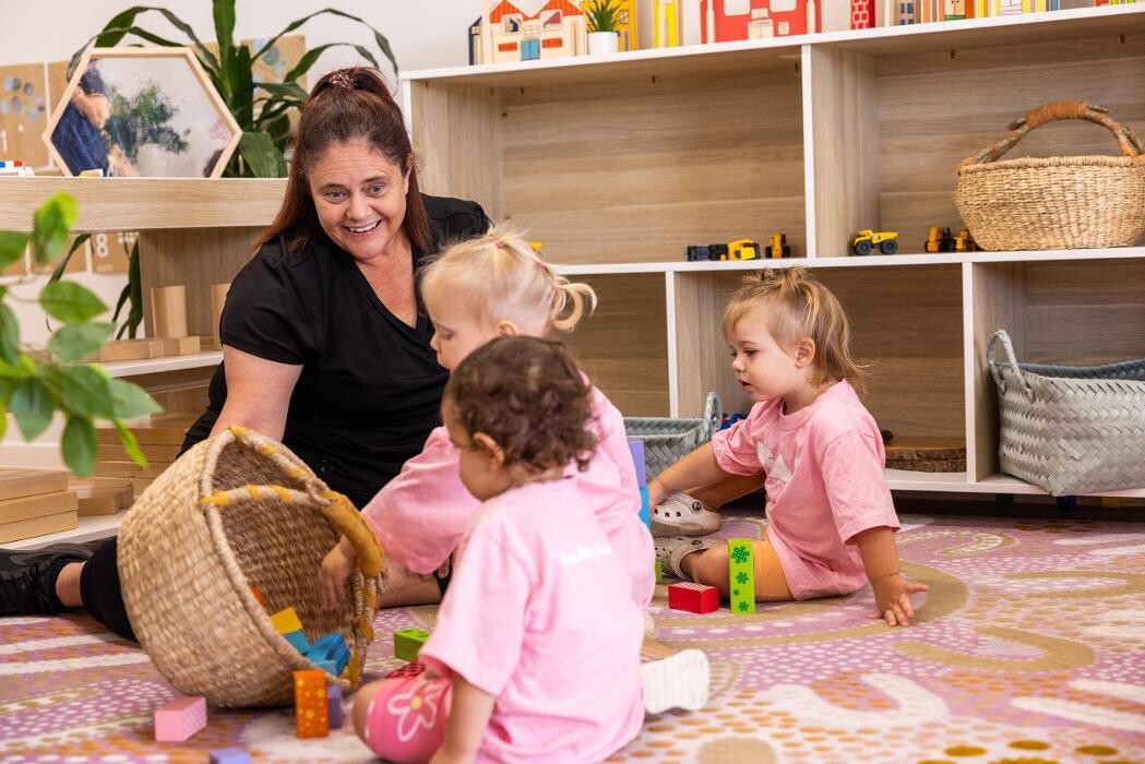 Images PEAK Childcare and Kindergarten Flagstone