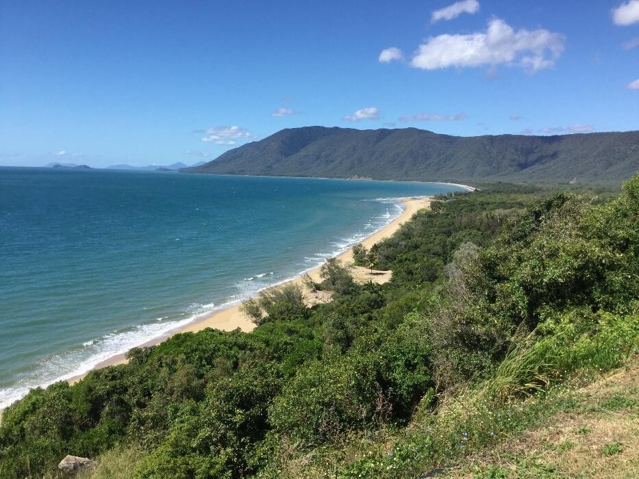 Images East Coast Car Rentals - Cairns Airport