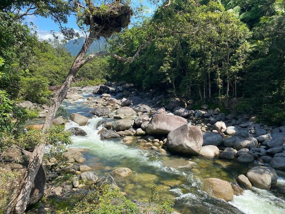 Images East Coast Car Rentals - Cairns Airport