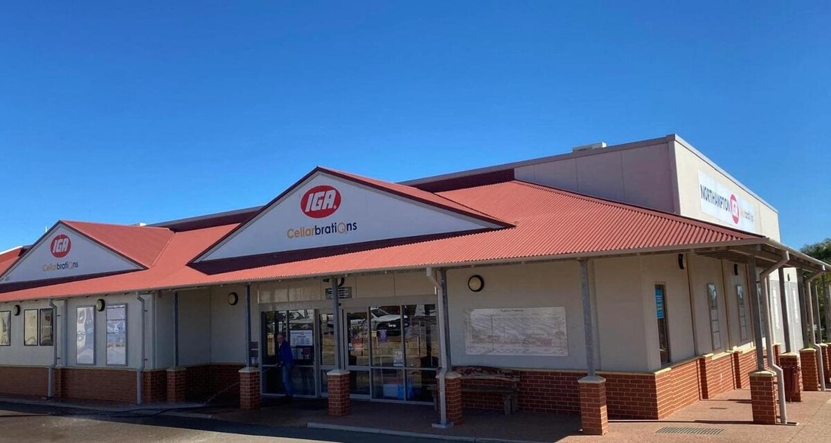 Images Northampton IGA Plus Liquor