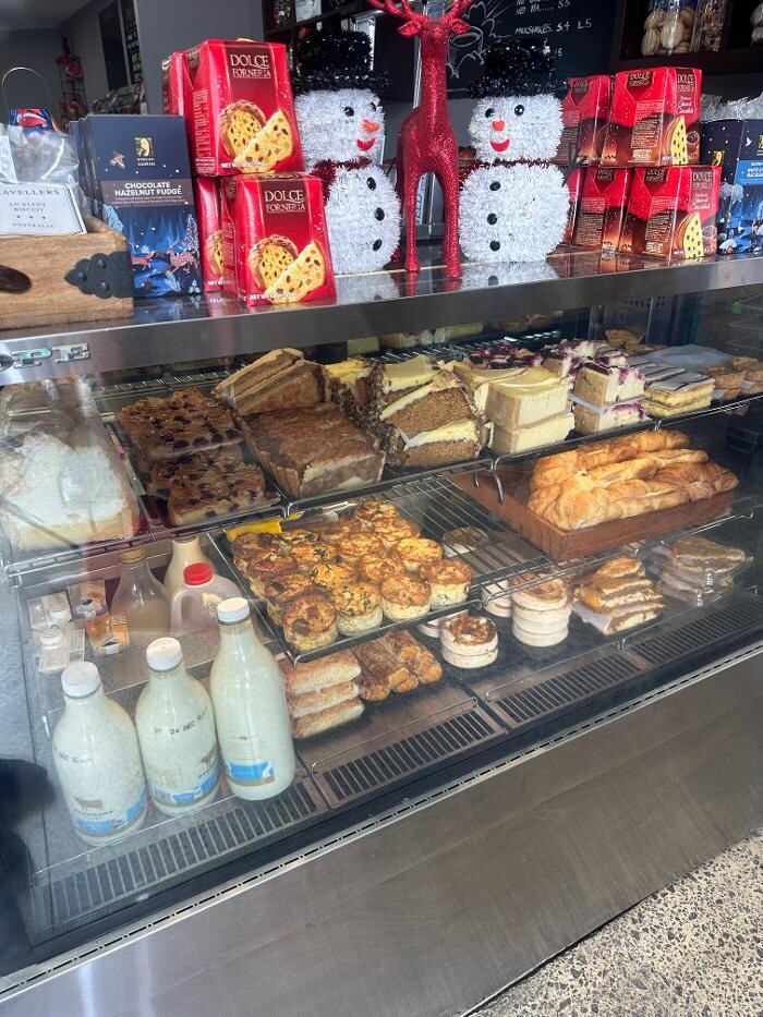 Images Mart Deli