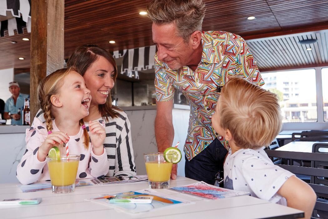 Images Sea World Cruises Surfers Paradise (Lunch Cruise)