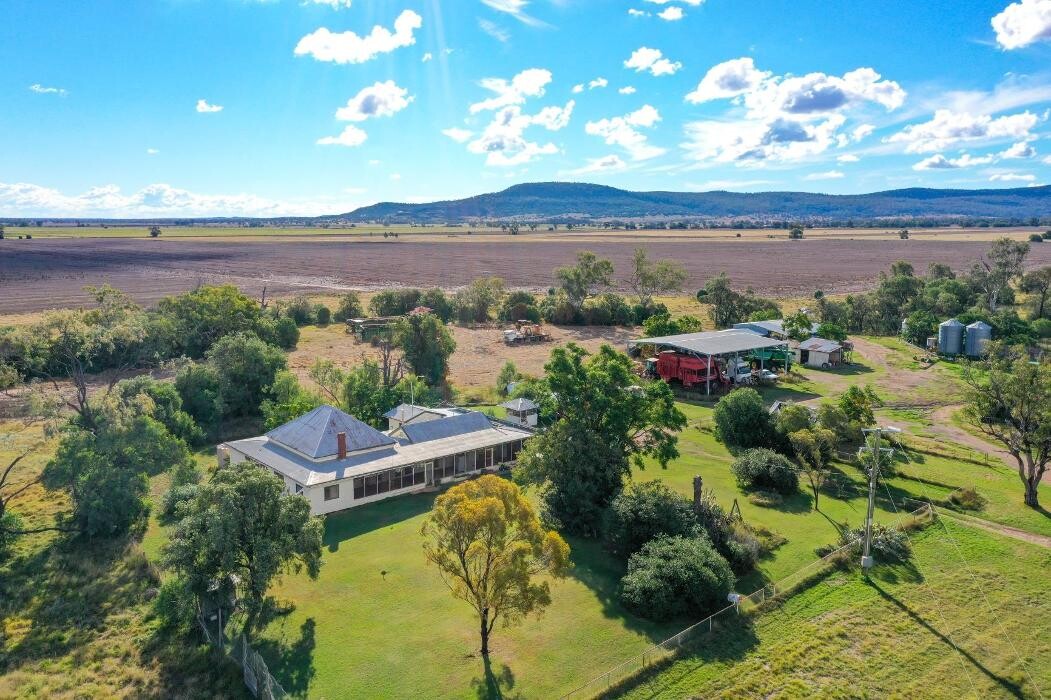 Images Davidson Cameron & Co - Guyra