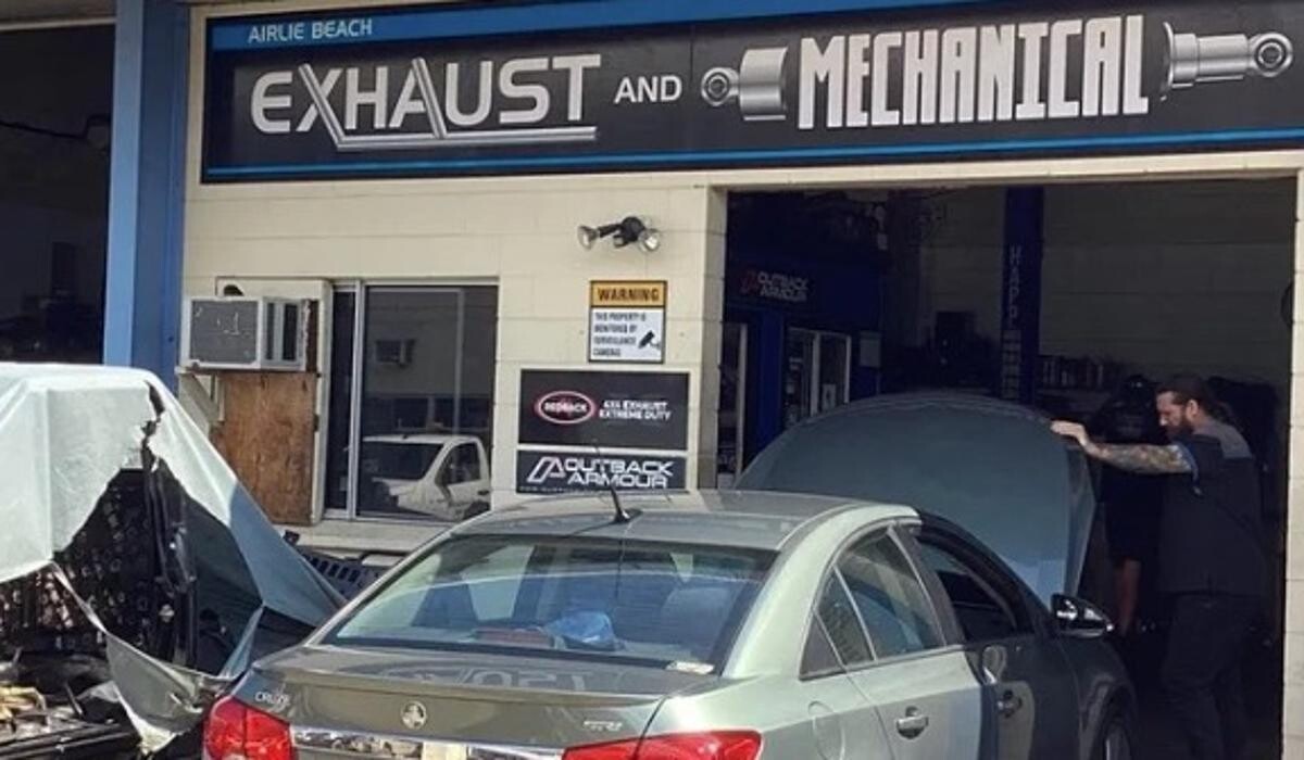 Images Airlie Beach Exhaust and Mechanical