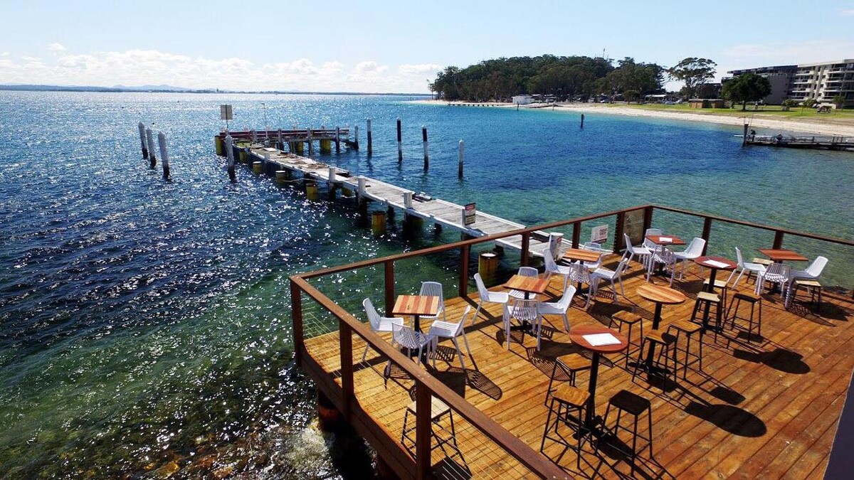 Images Little Beach Boathouse