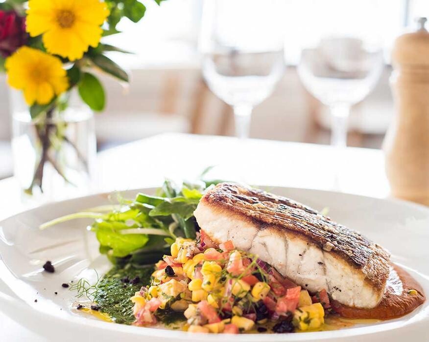 Images Little Beach Boathouse