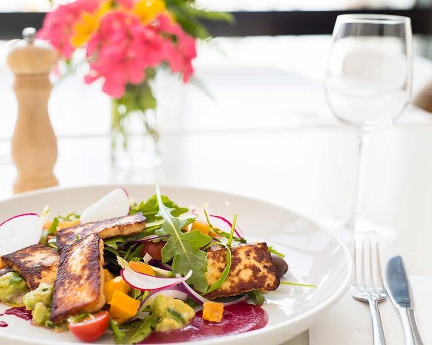 Images Little Beach Boathouse