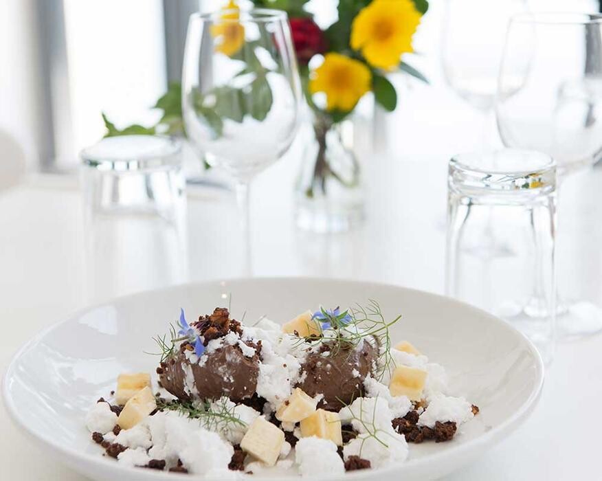 Images Little Beach Boathouse