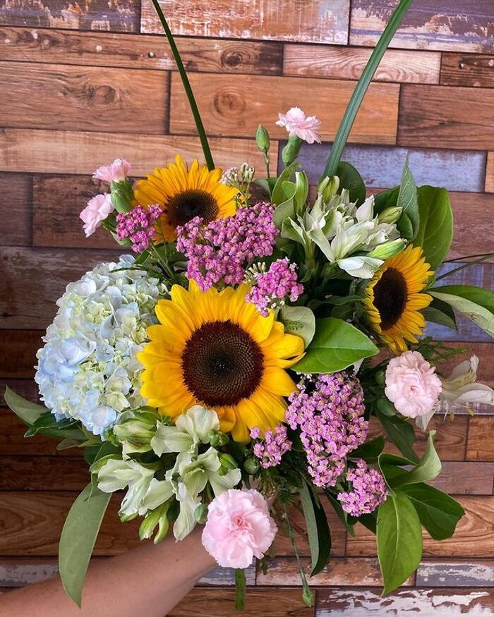 Images Shirley's Flowers, Ballina Florist