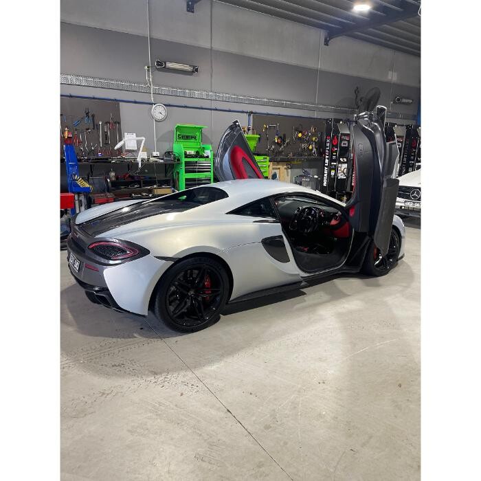 Images StarTech Prestige - Cranbourne West