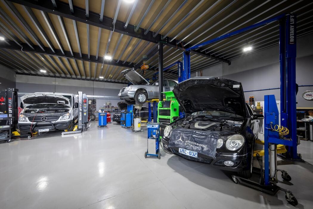 Images StarTech Prestige - Cranbourne West