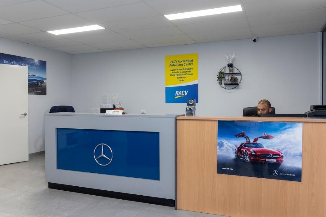 Images StarTech Prestige - Cranbourne West