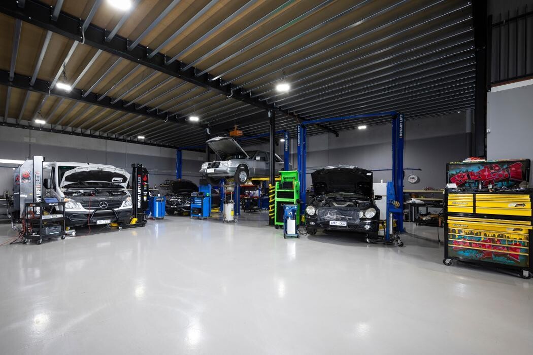 Images StarTech Prestige - Cranbourne West