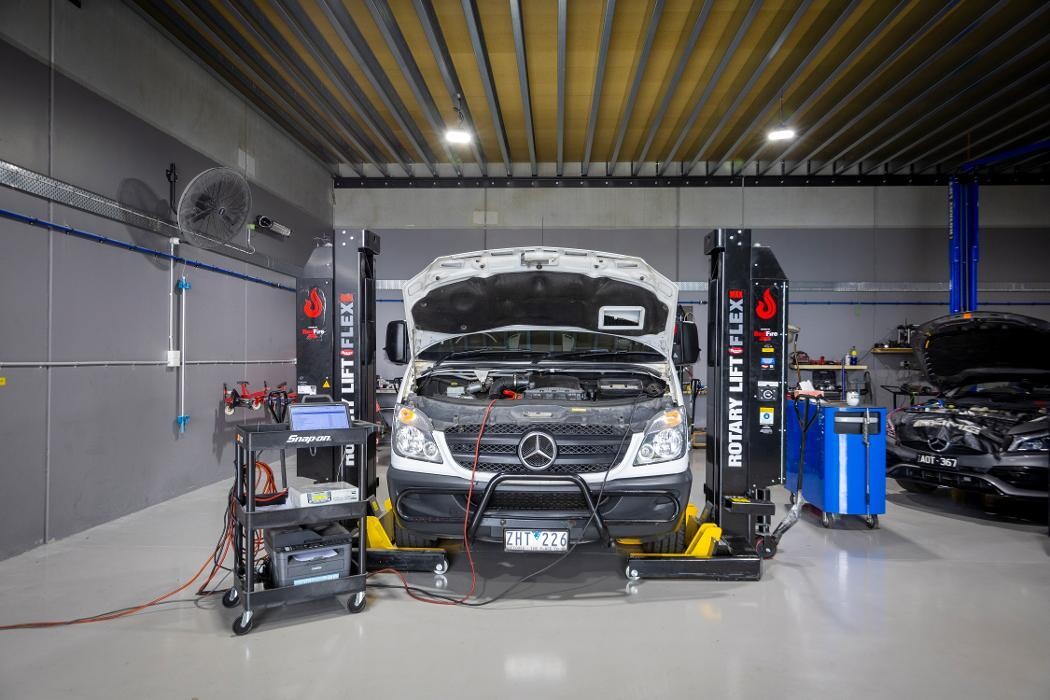 Images StarTech Prestige - Cranbourne West