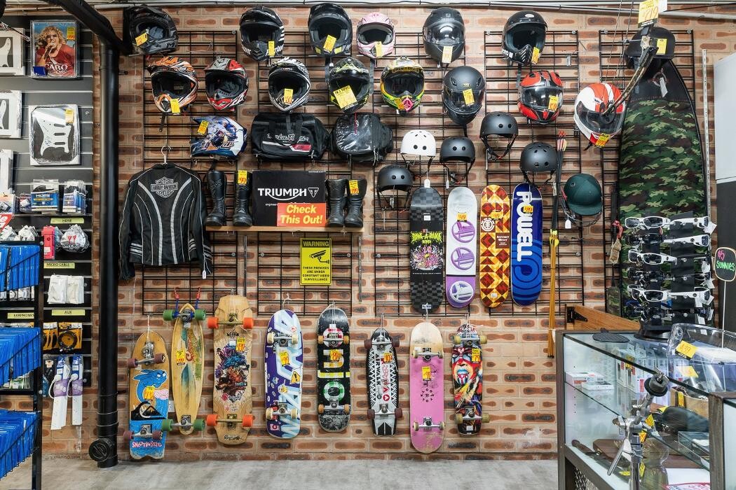 Images Hamilton Pawn Shop