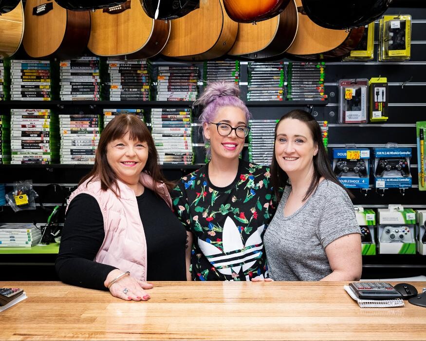 Images Hamilton Pawn Shop