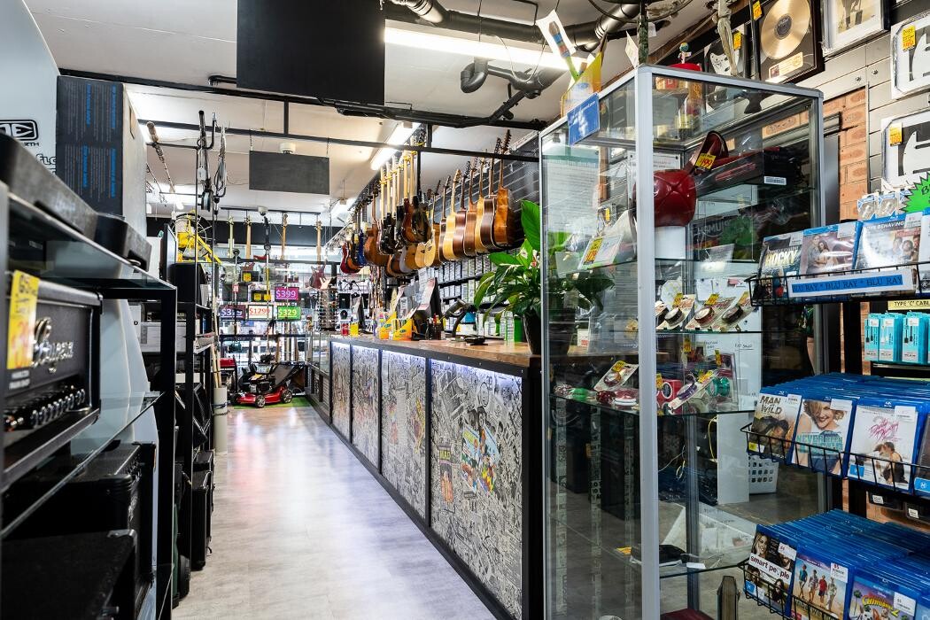 Images Hamilton Pawn Shop