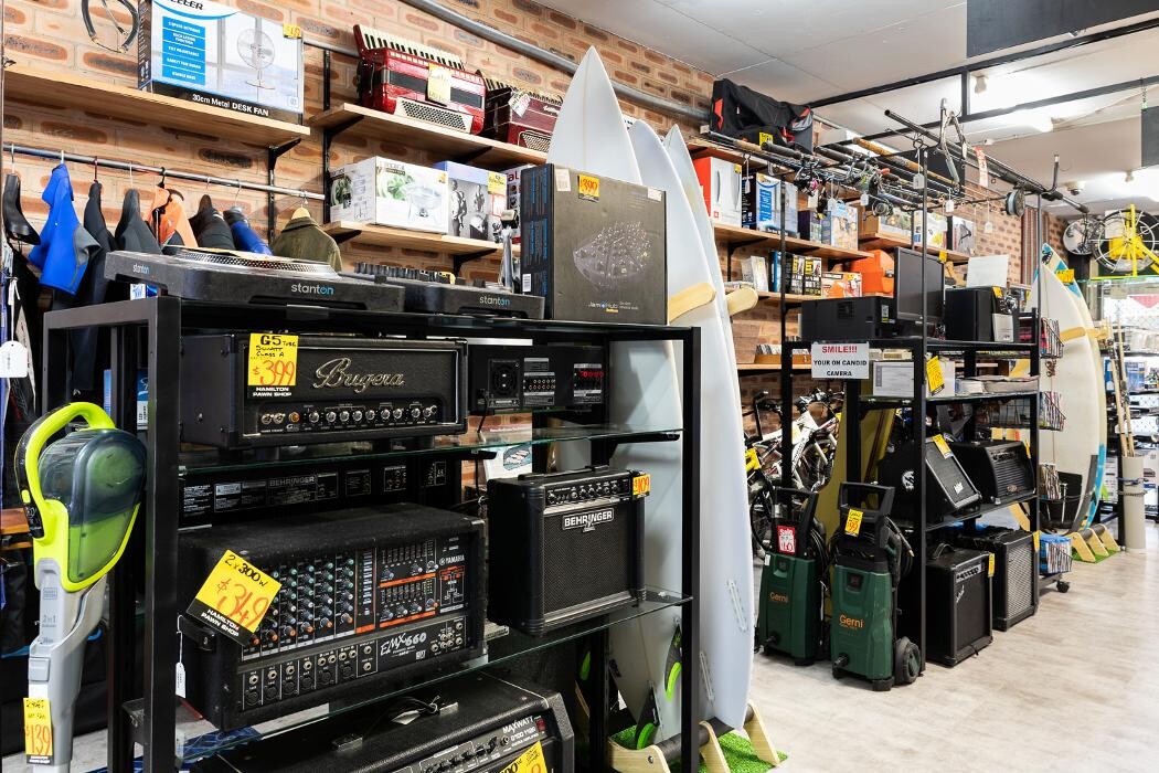 Images Hamilton Pawn Shop