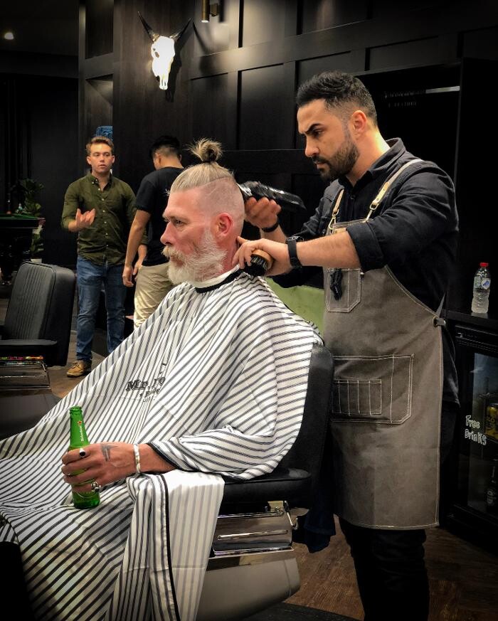 Images Mr Brooks Barber - Brisbane City