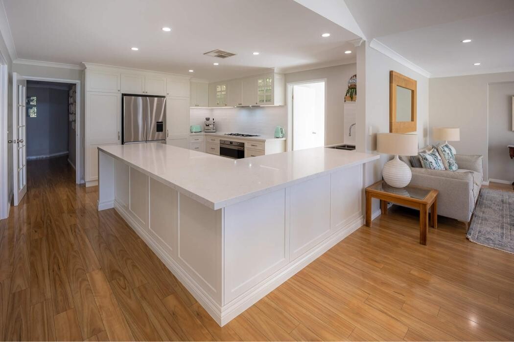 Images Master Class Cabinets