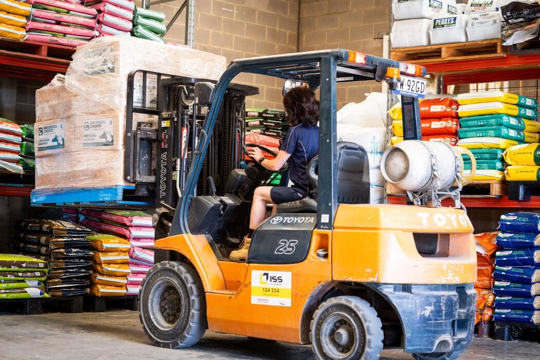 Images Budget Stockfeeds and Outdoor