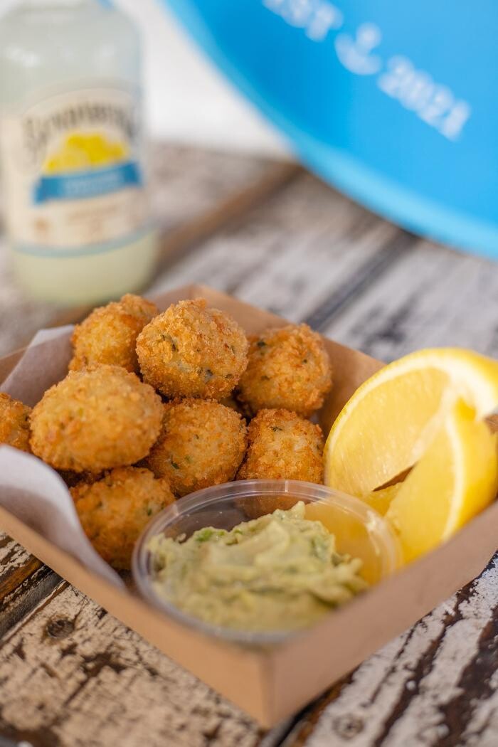 Images Dory's Takeaway