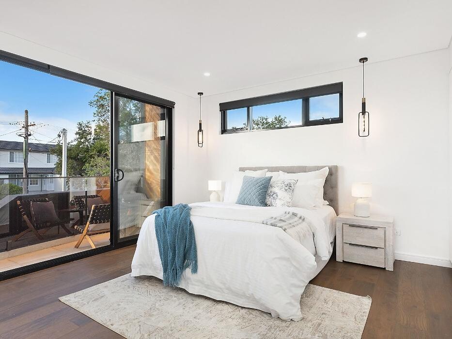 Images Steven Cirillo - Real Estate Agent