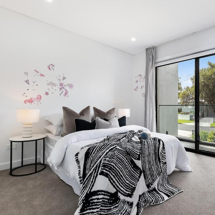 Images Steven Cirillo - Real Estate Agent