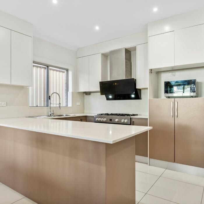 Images Steven Cirillo - Real Estate Agent