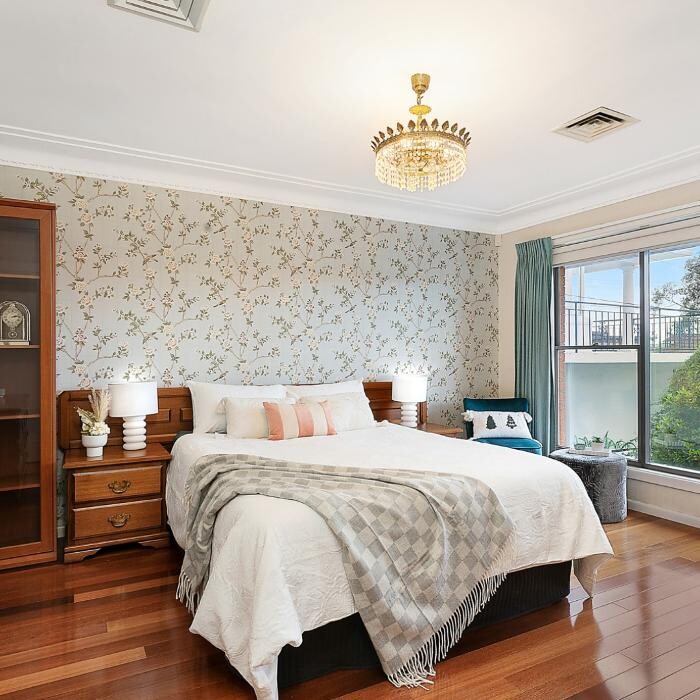 Images Steven Cirillo - Real Estate Agent