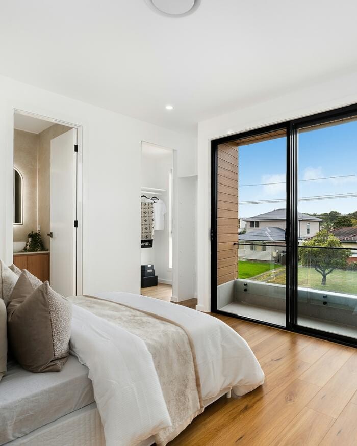 Images Steven Cirillo - Real Estate Agent