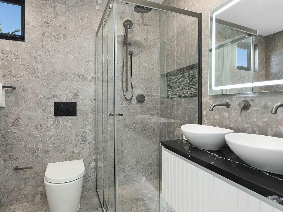 Images Steven Cirillo - Real Estate Agent