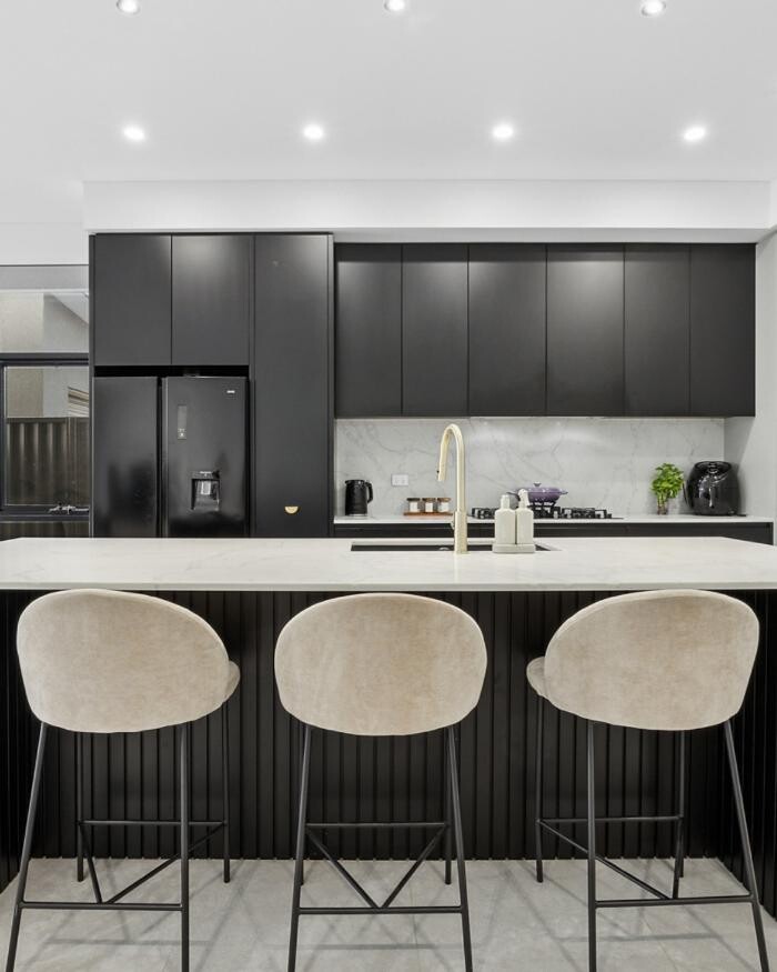 Images Steven Cirillo - Real Estate Agent