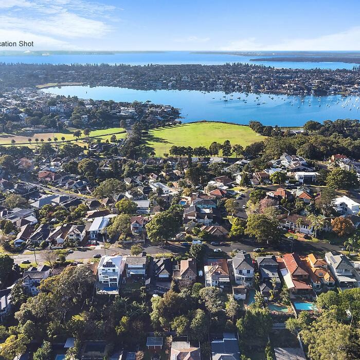 Images Steven Cirillo - Real Estate Agent