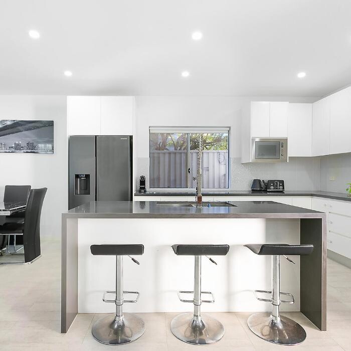 Images Steven Cirillo - Real Estate Agent