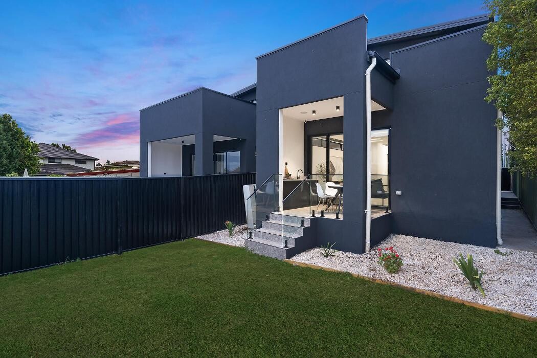 Images Steven Cirillo - Real Estate Agent