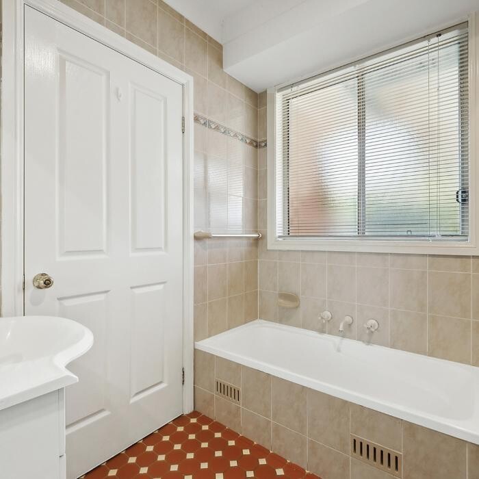 Images Steven Cirillo - Real Estate Agent