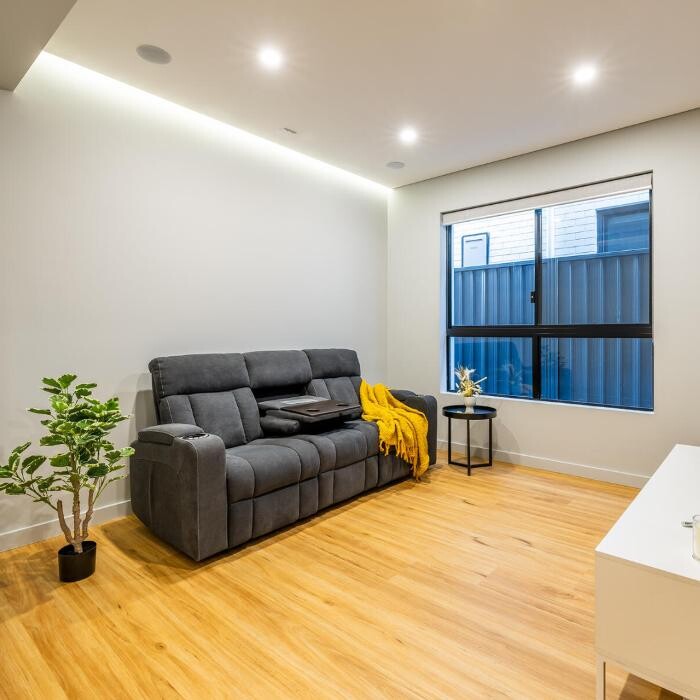 Images Steven Cirillo - Real Estate Agent