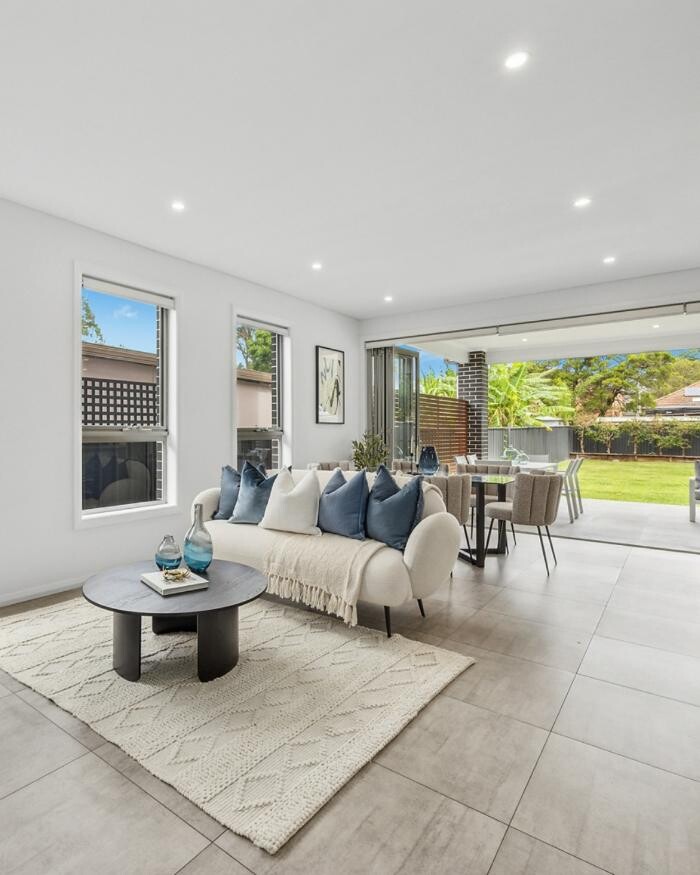 Images Steven Cirillo - Real Estate Agent