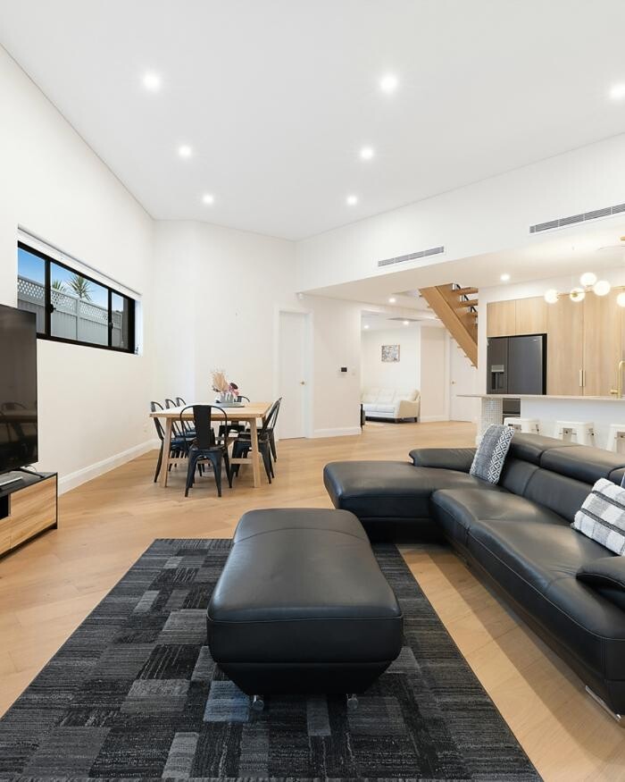 Images Steven Cirillo - Real Estate Agent