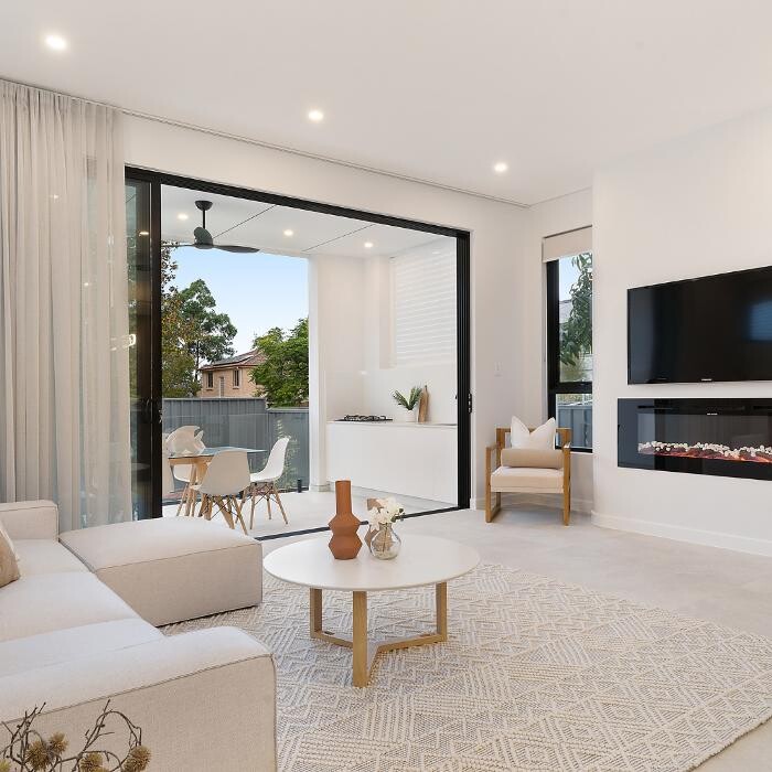 Images Steven Cirillo - Real Estate Agent