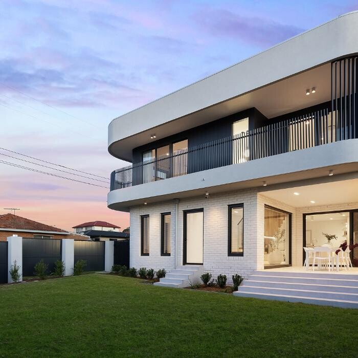 Images Steven Cirillo - Real Estate Agent