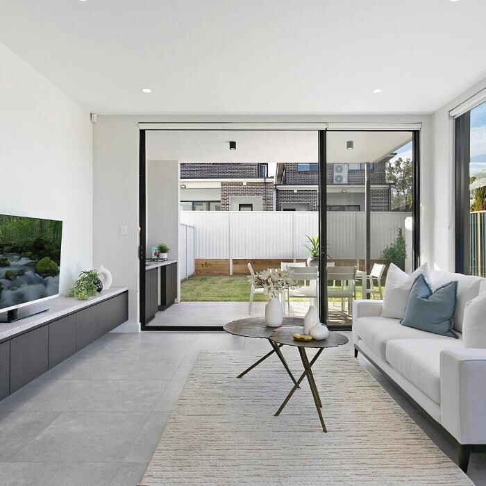 Images Steven Cirillo - Real Estate Agent