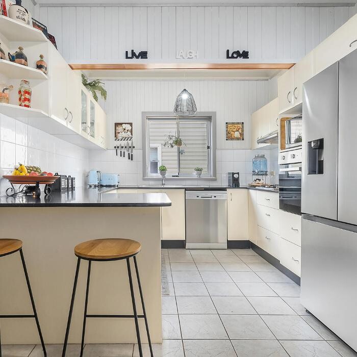 Images Steven Cirillo - Real Estate Agent