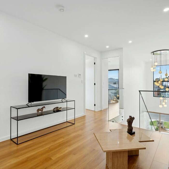 Images Steven Cirillo - Real Estate Agent