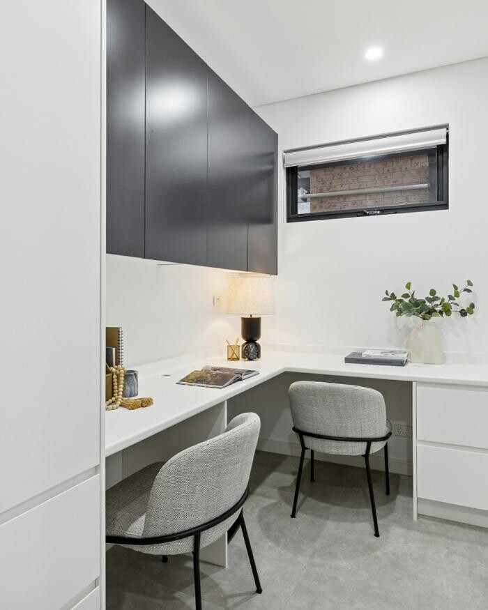 Images Steven Cirillo - Real Estate Agent