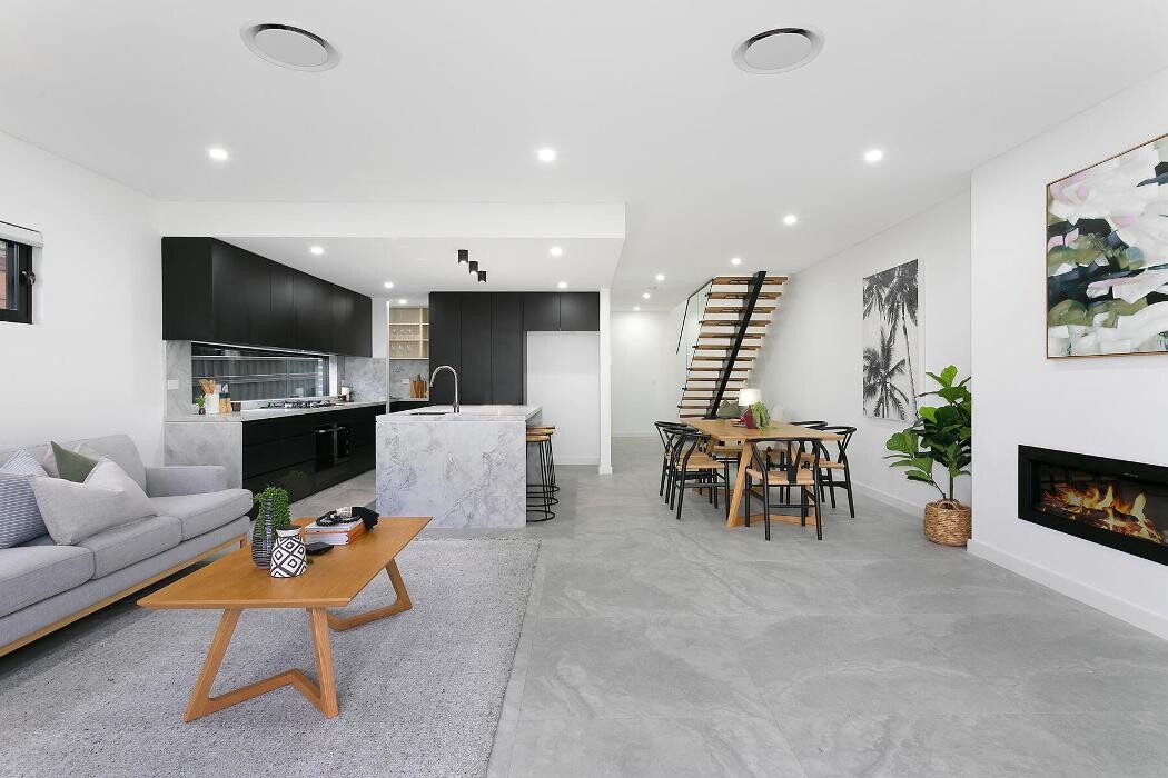 Images Steven Cirillo - Real Estate Agent