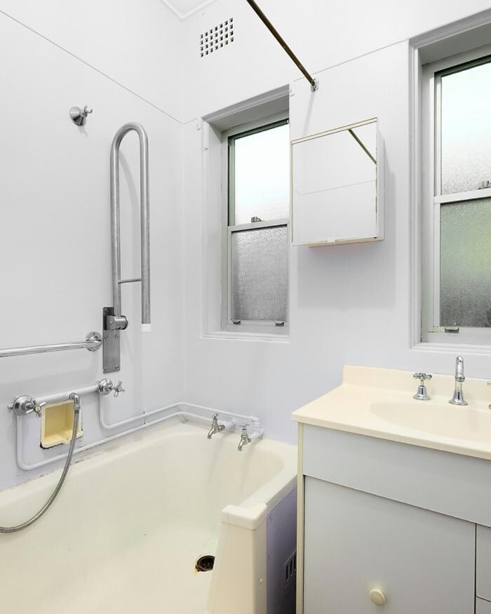 Images Steven Cirillo - Real Estate Agent